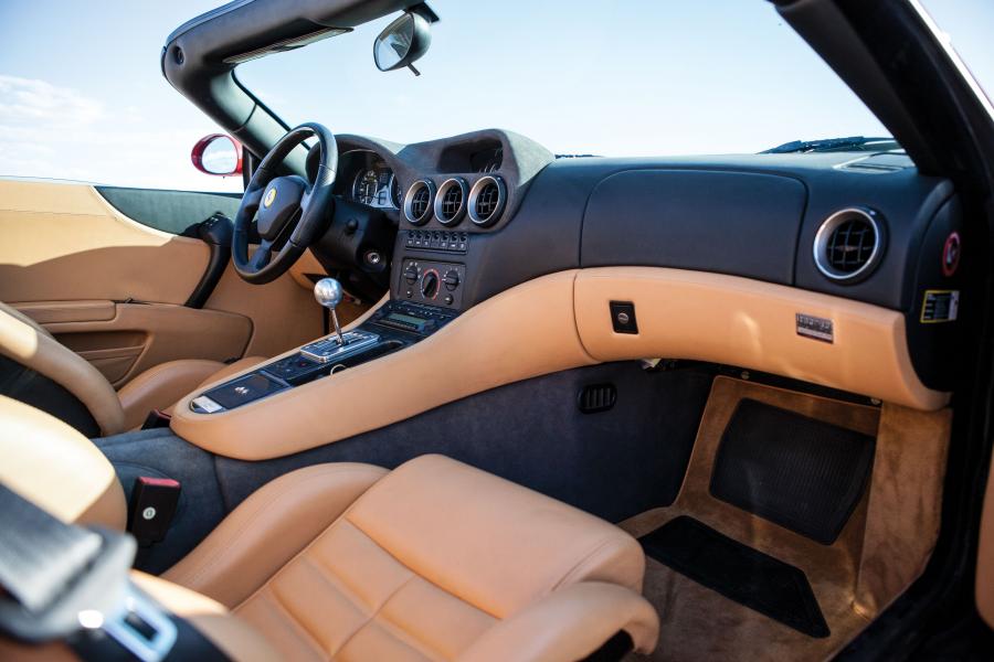  Ferrari 550 Barchetta Pininfarina 2000 года  (US) (фото 14 из 15)